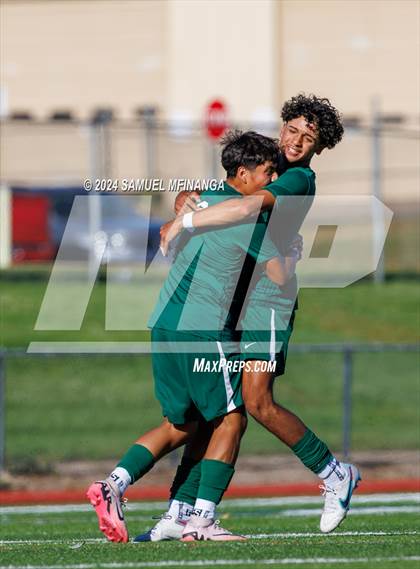 Thumbnail 2 in Hinkley @ Smoky Hill photogallery.