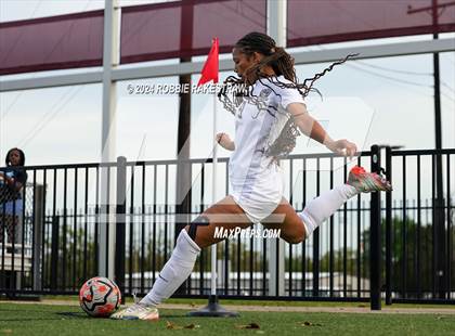 Thumbnail 3 in Red Oak @ Longview (UIL 5A Area Playoff) photogallery.