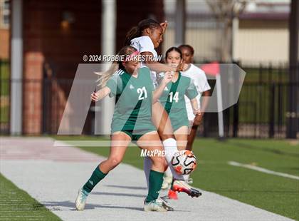 Thumbnail 2 in Red Oak @ Longview (UIL 5A Area Playoff) photogallery.