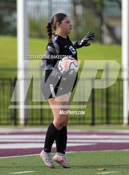 Thumbnail 3 in Red Oak @ Longview (UIL 5A Area Playoff) photogallery.