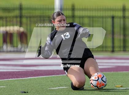Thumbnail 3 in Red Oak @ Longview (UIL 5A Area Playoff) photogallery.