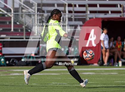 Thumbnail 3 in Red Oak @ Longview (UIL 5A Area Playoff) photogallery.