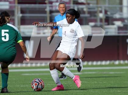 Thumbnail 3 in Red Oak @ Longview (UIL 5A Area Playoff) photogallery.