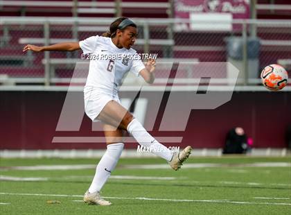 Thumbnail 2 in Red Oak @ Longview (UIL 5A Area Playoff) photogallery.