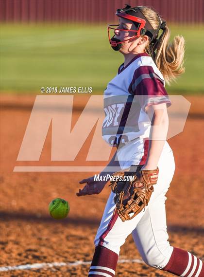 Thumbnail 2 in Troy vs. Groesbeck photogallery.