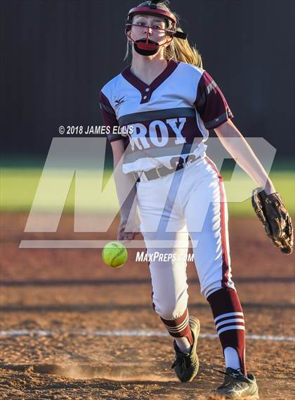 Thumbnail 3 in Troy vs. Groesbeck photogallery.