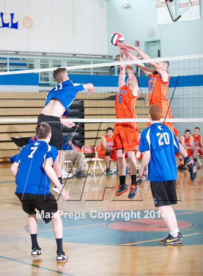 Thumbnail 1 in Oneida vs Ichabod Crane NYSPHSAA Class B Championship photogallery.