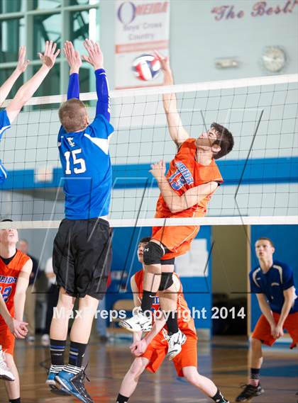 Thumbnail 1 in Oneida vs Ichabod Crane NYSPHSAA Class B Championship photogallery.