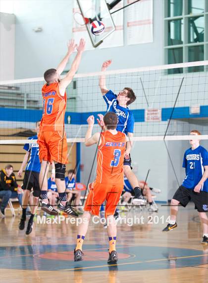 Thumbnail 1 in Oneida vs Ichabod Crane NYSPHSAA Class B Championship photogallery.