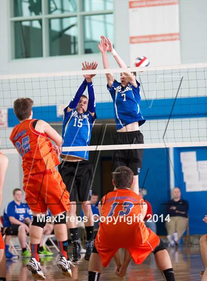 Thumbnail 1 in Oneida vs Ichabod Crane NYSPHSAA Class B Championship photogallery.