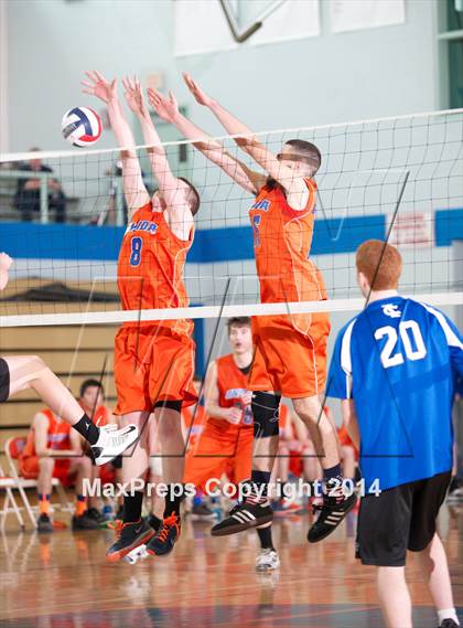 Thumbnail 3 in Oneida vs Ichabod Crane NYSPHSAA Class B Championship photogallery.