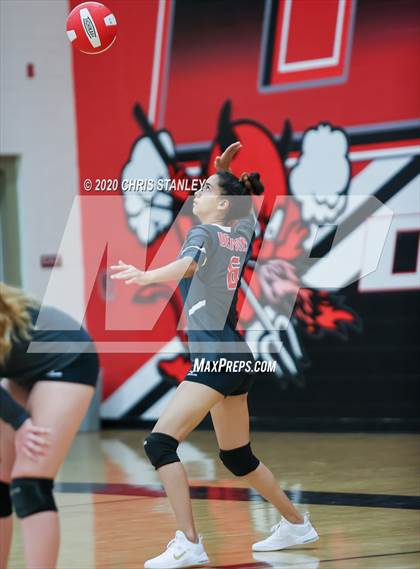 Thumbnail 1 in JV: Combs @ Dysart photogallery.