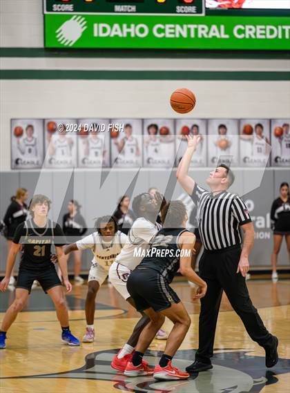 Thumbnail 2 in Capital vs. Centennial (IHSAA 5A District III Round 3) photogallery.