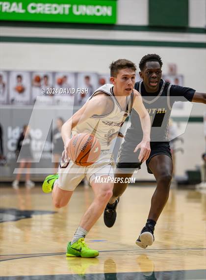 Thumbnail 2 in Capital vs. Centennial (IHSAA 5A District III Round 3) photogallery.