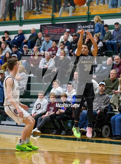 Thumbnail 2 in Capital vs. Centennial (IHSAA 5A District III Round 3) photogallery.