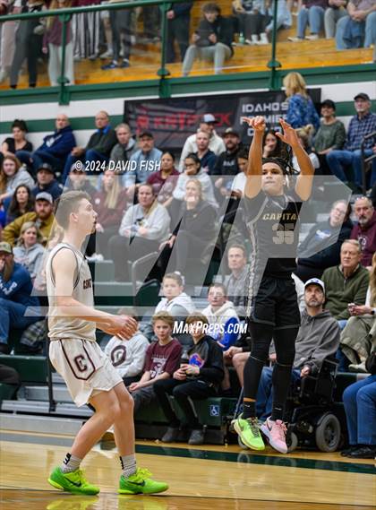 Thumbnail 3 in Capital vs. Centennial (IHSAA 5A District III Round 3) photogallery.