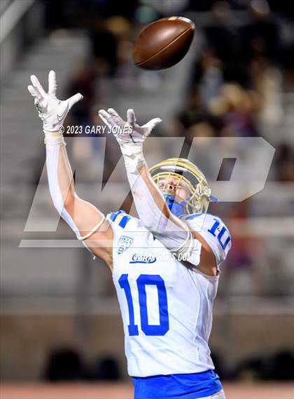 Thumbnail 2 in Clovis @ Whitney photogallery.