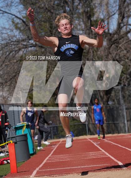 Thumbnail 3 in Altitude Running Invite (Field Events) photogallery.