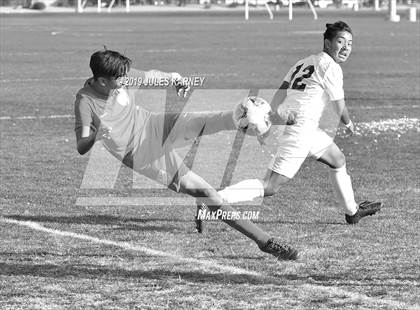 Thumbnail 2 in Equipo Academy vs Western (NIAA 3A Regional Playoff) photogallery.