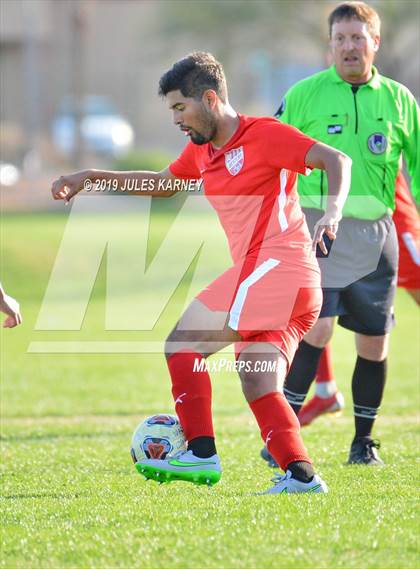 Thumbnail 3 in Equipo Academy vs Western (NIAA 3A Regional Playoff) photogallery.