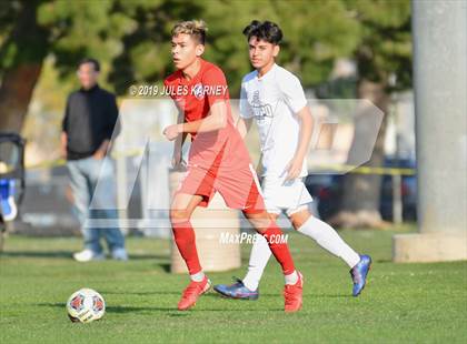Thumbnail 3 in Equipo Academy vs Western (NIAA 3A Regional Playoff) photogallery.