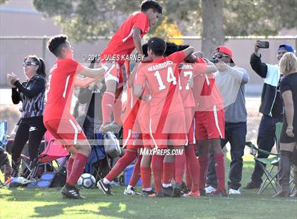 Thumbnail 3 in Equipo Academy vs Western (NIAA 3A Regional Playoff) photogallery.