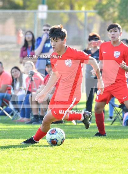Thumbnail 2 in Equipo Academy vs Western (NIAA 3A Regional Playoff) photogallery.