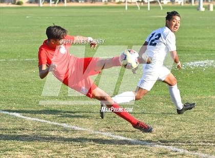 Thumbnail 3 in Equipo Academy vs Western (NIAA 3A Regional Playoff) photogallery.