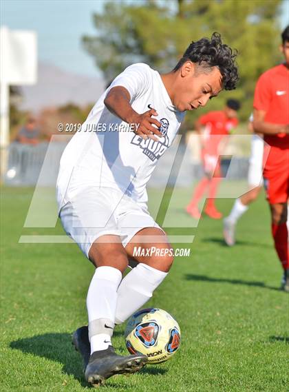 Thumbnail 3 in Equipo Academy vs Western (NIAA 3A Regional Playoff) photogallery.