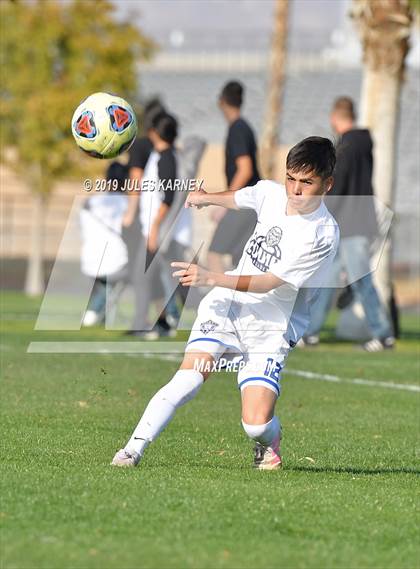 Thumbnail 2 in Equipo Academy vs Western (NIAA 3A Regional Playoff) photogallery.