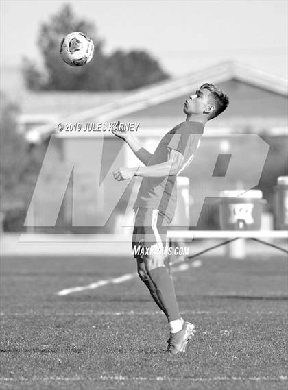 Thumbnail 3 in Equipo Academy vs Western (NIAA 3A Regional Playoff) photogallery.
