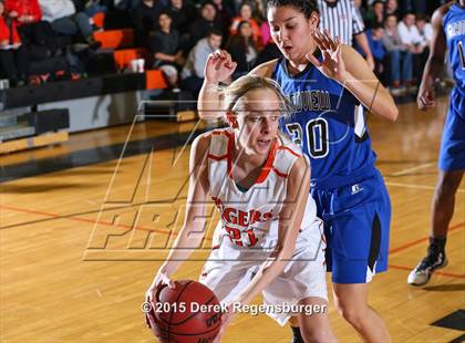 Thumbnail 3 in Lakewood vs Grandview (CHSAA 5A Sweet 16) photogallery.