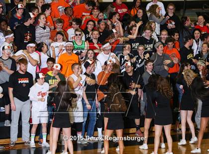 Thumbnail 2 in Lakewood vs Grandview (CHSAA 5A Sweet 16) photogallery.