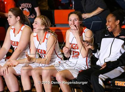 Thumbnail 2 in Lakewood vs Grandview (CHSAA 5A Sweet 16) photogallery.