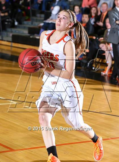 Thumbnail 2 in Lakewood vs Grandview (CHSAA 5A Sweet 16) photogallery.