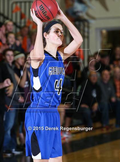 Thumbnail 2 in Lakewood vs Grandview (CHSAA 5A Sweet 16) photogallery.