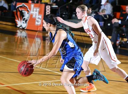 Thumbnail 2 in Lakewood vs Grandview (CHSAA 5A Sweet 16) photogallery.