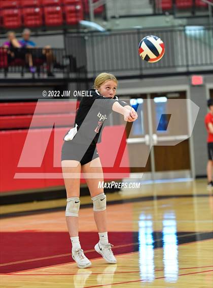 Thumbnail 1 in Plano West @ Coppell photogallery.