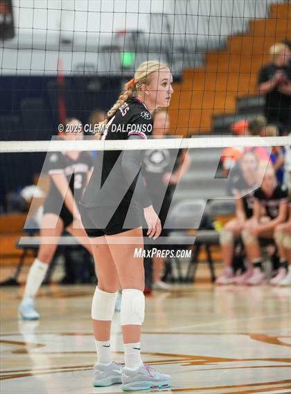 Thumbnail 1 in Regis Jesuit @ Columbine photogallery.