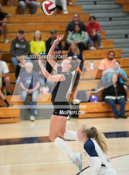 Thumbnail 3 in Regis Jesuit @ Columbine photogallery.