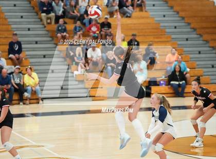 Thumbnail 3 in Regis Jesuit @ Columbine photogallery.