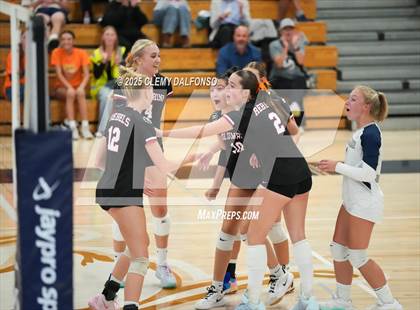 Thumbnail 3 in Regis Jesuit @ Columbine photogallery.