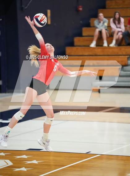 Thumbnail 3 in Regis Jesuit @ Columbine photogallery.