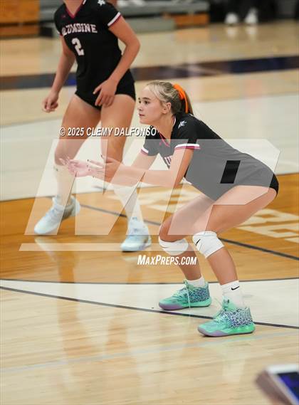 Thumbnail 3 in Regis Jesuit @ Columbine photogallery.