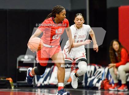 Thumbnail 2 in St. John's vs. Miami Country (Nike Tournament of Champions) photogallery.