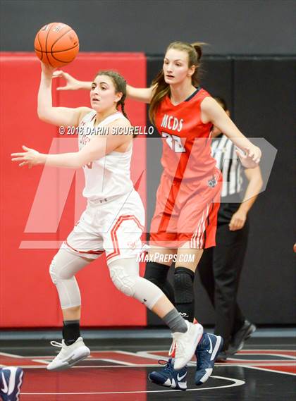 Thumbnail 2 in St. John's vs. Miami Country (Nike Tournament of Champions) photogallery.