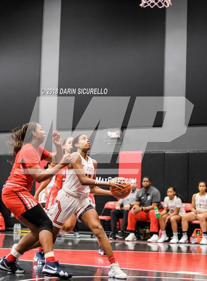 Thumbnail 2 in St. John's vs. Miami Country (Nike Tournament of Champions) photogallery.