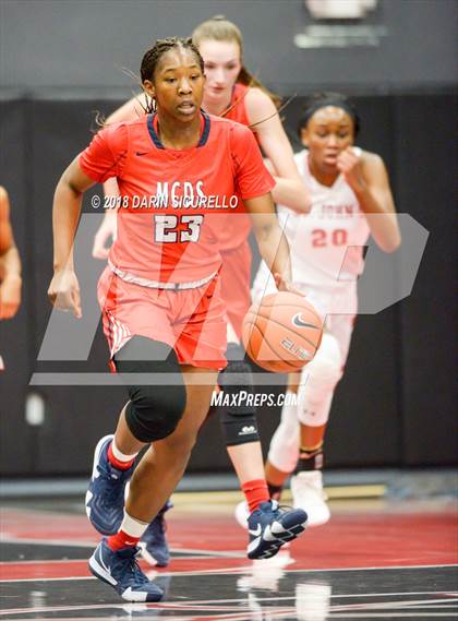 Thumbnail 2 in St. John's vs. Miami Country (Nike Tournament of Champions) photogallery.