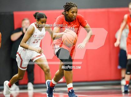 Thumbnail 1 in St. John's vs. Miami Country (Nike Tournament of Champions) photogallery.