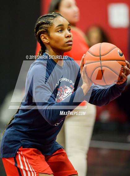 Thumbnail 1 in St. John's vs. Miami Country (Nike Tournament of Champions) photogallery.